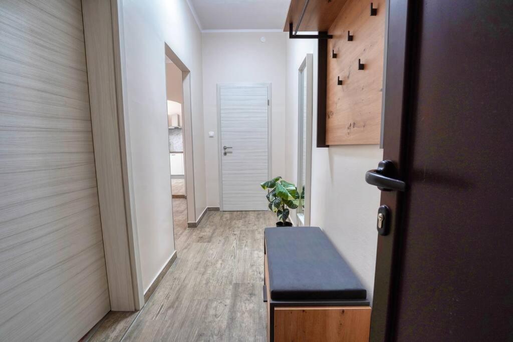 Cozy Modern Apartment Rijeka Exterior foto